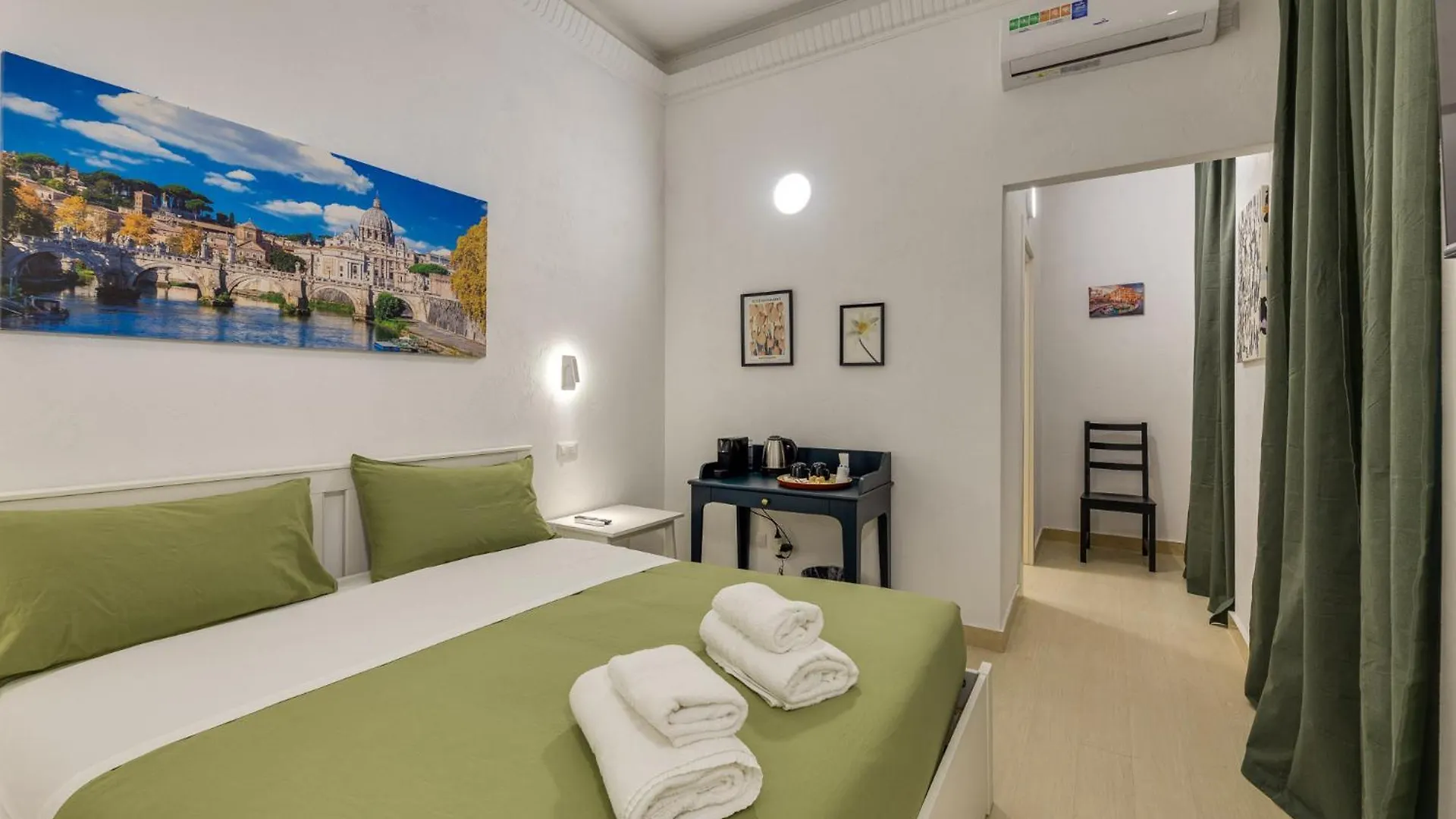 Via Veneto - Dolce Vita Alcova Roma Bed & Breakfast