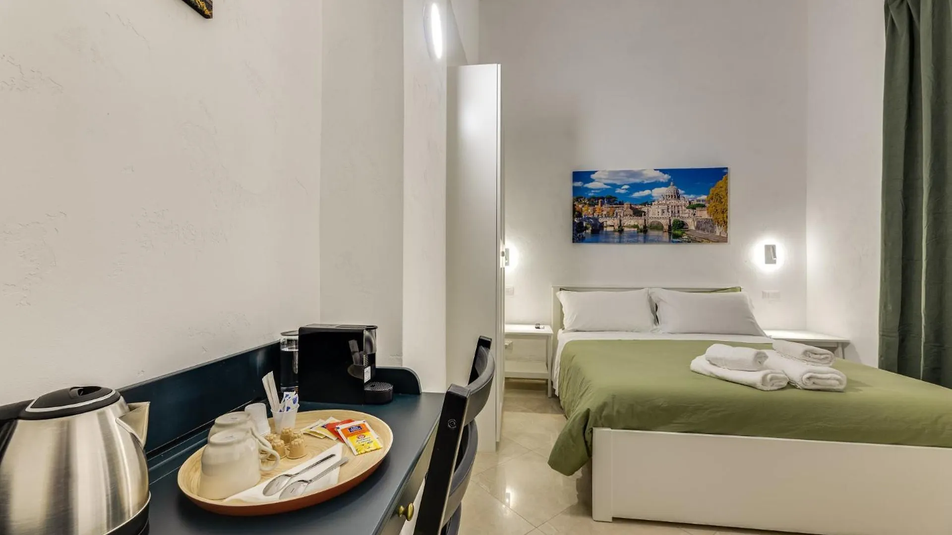 Via Veneto - Dolce Vita Alcova Roma Bed & Breakfast
