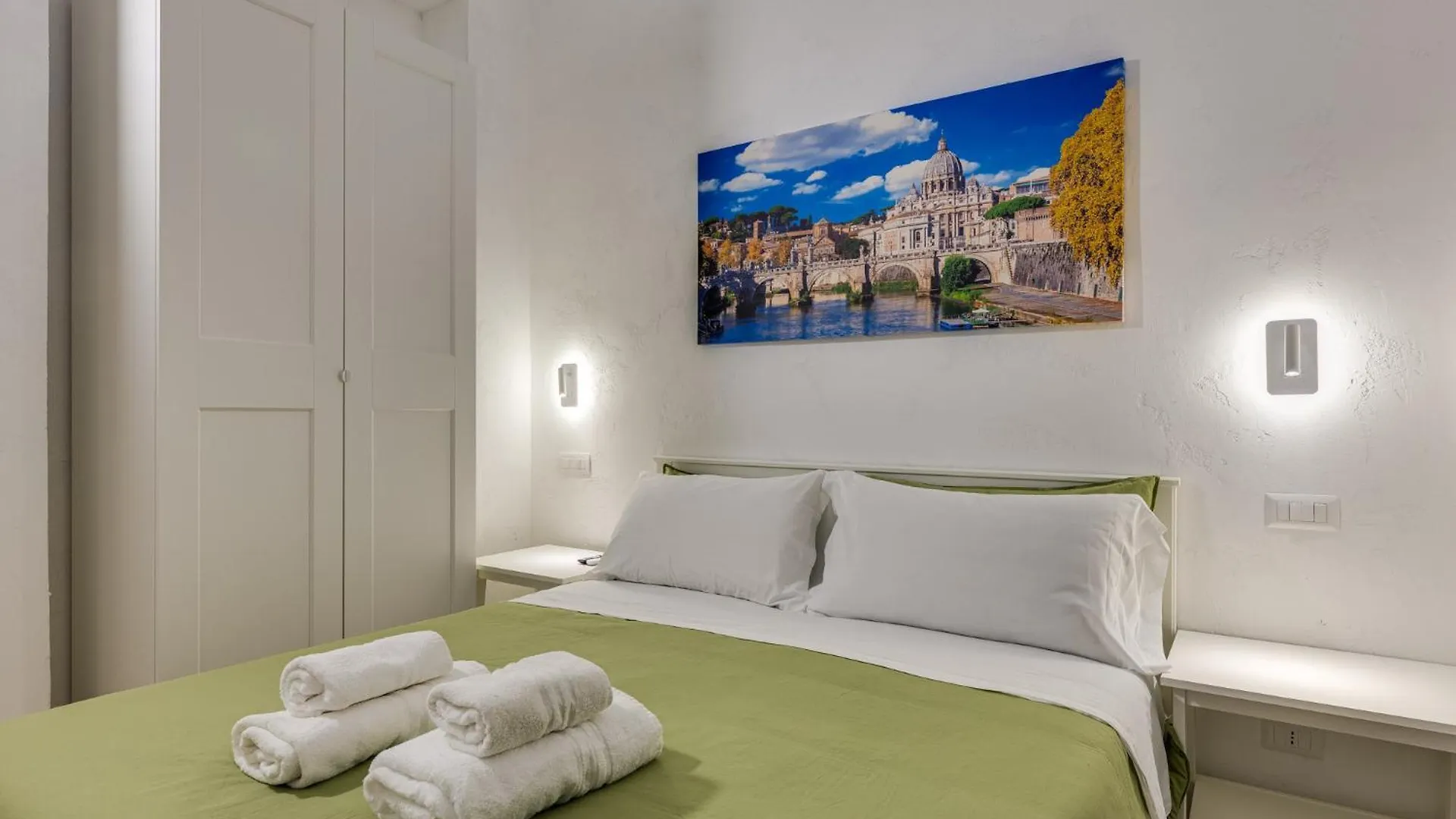 Via Veneto - Dolce Vita Alcova Roma 0*,  Italia