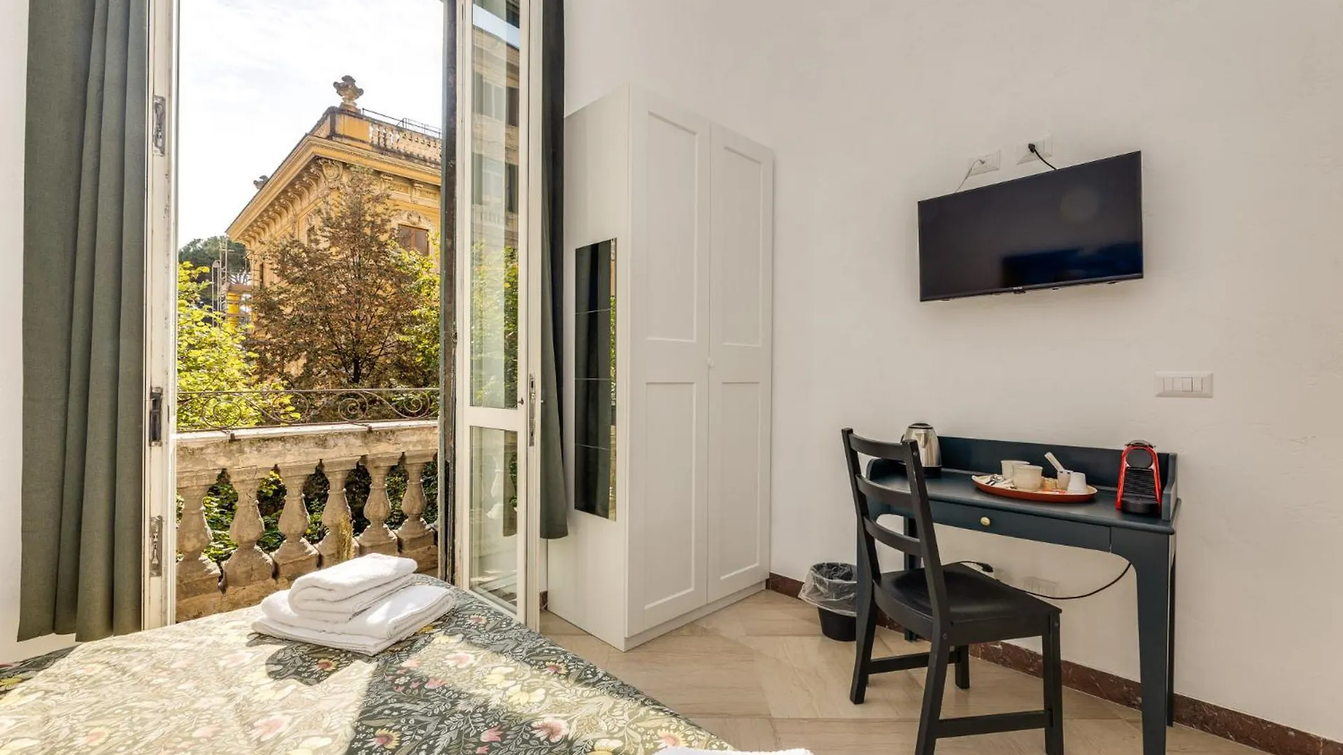 Via Veneto - Dolce Vita Alcova Roma Bed & Breakfast